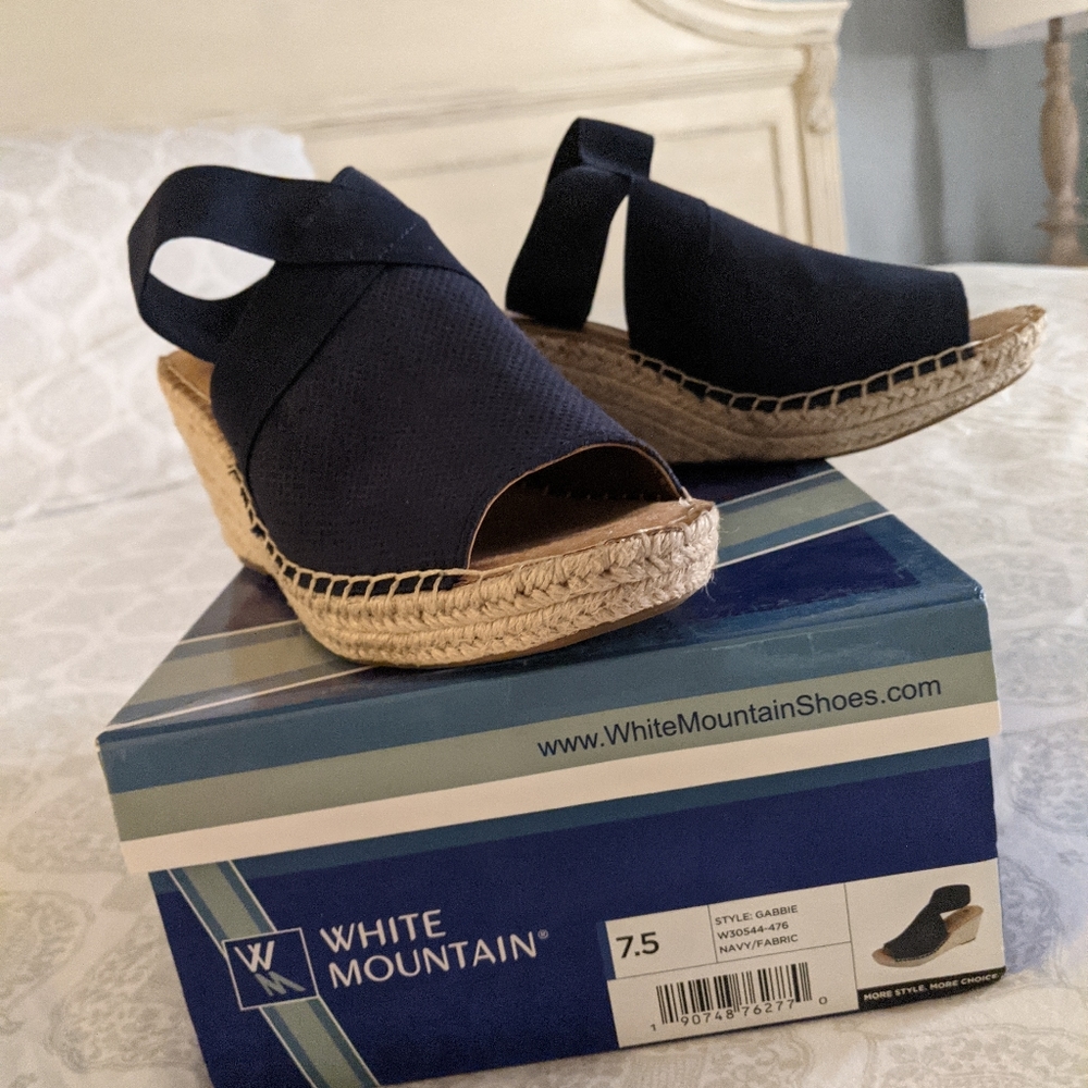 White Mountain Wedge style Gabbie Navy
